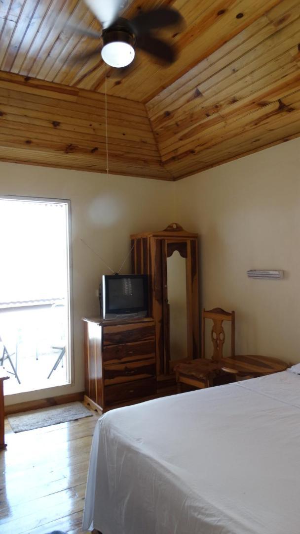 Finjam Cottage ポート・アントニオ 部屋 写真